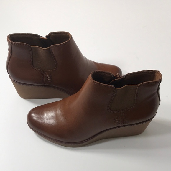 hazen flora wedge booties
